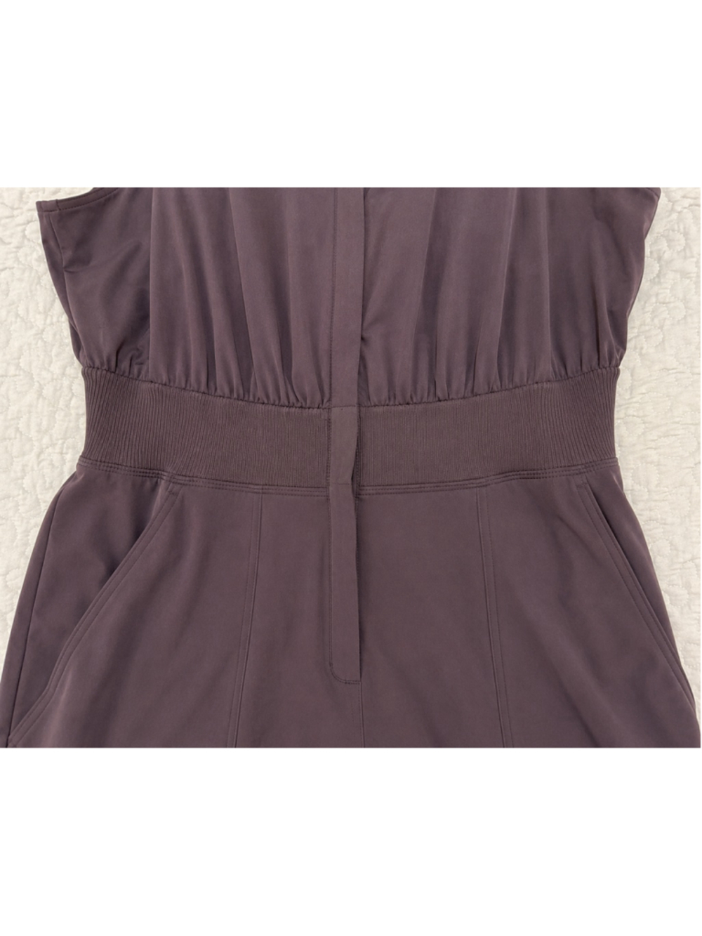 Athleta Brooklyn Utility Jumpsuit Women’s 16 Shale Featherweight Stretch Cargo - Picture 5 of 9